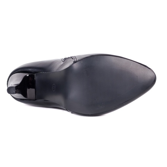 Women 10" Short Faux Leather Heeled Fashion Boots - Picture 3 of 3